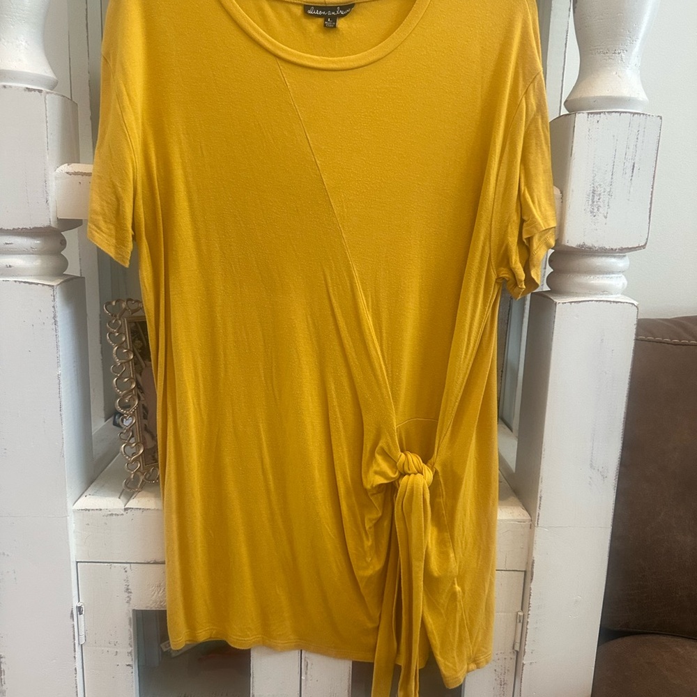 Charming Charlie Yellow Tie-Front Short Sleeve Tee